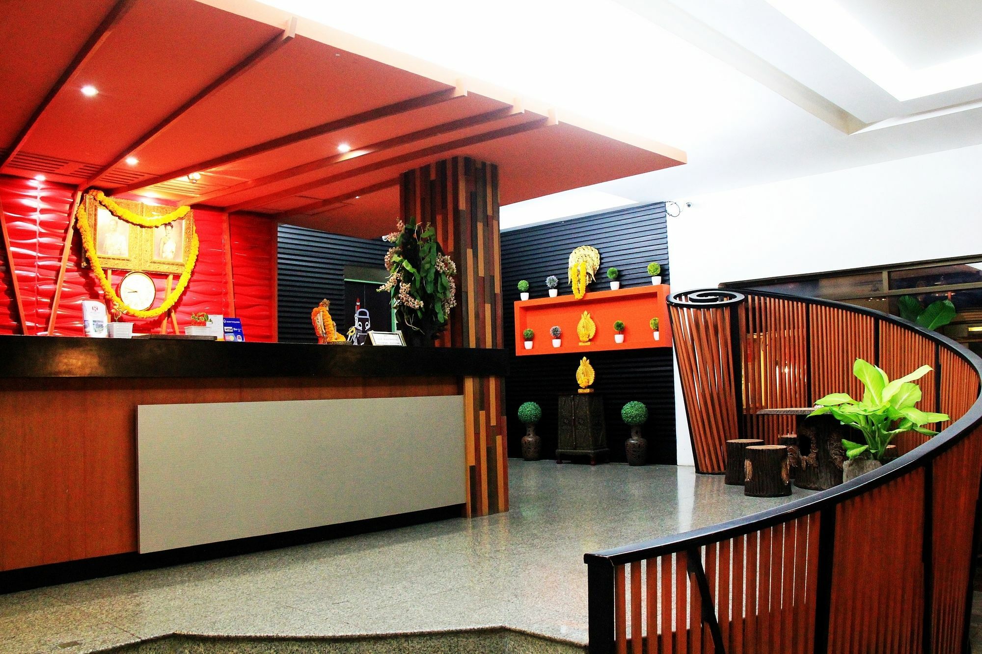โรงแรมเรือนทิพย์ เชียงราย Ruean Tip Hotel מראה חיצוני תמונה