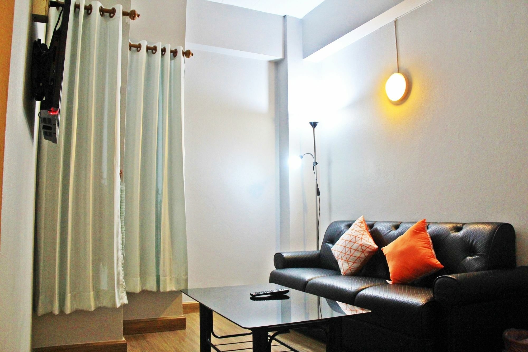 โรงแรมเรือนทิพย์ เชียงราย Ruean Tip Hotel מראה חיצוני תמונה